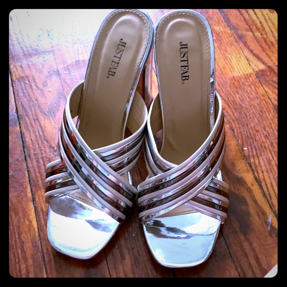 JustFab chunky heeled mule silver and white sz 9